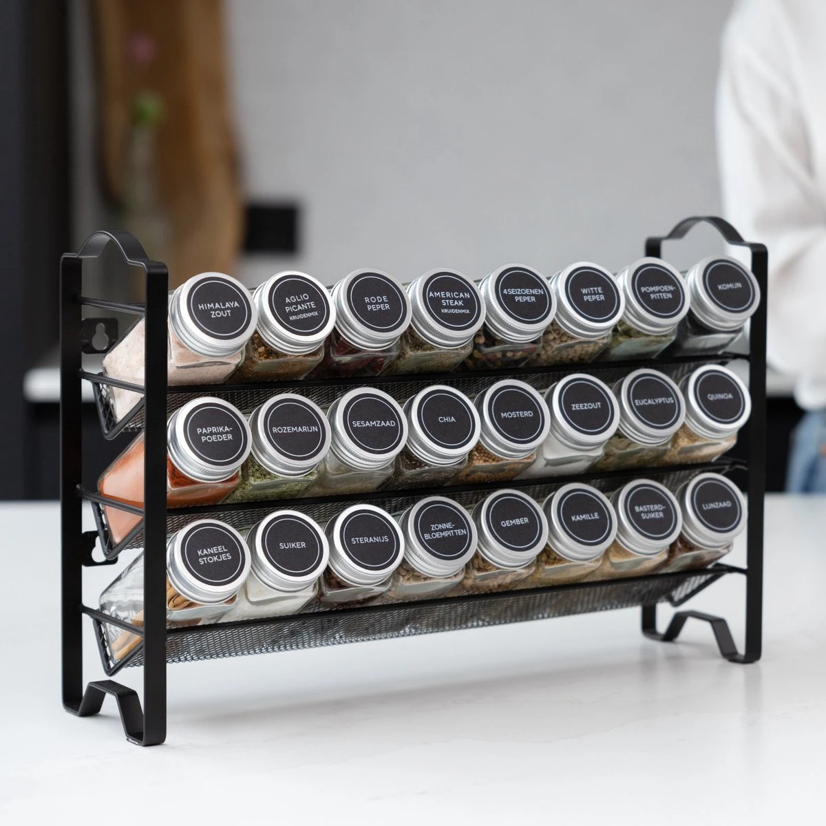 Deleca Kruidenrek Organizer Met 24 Kruidenpotjes - Vierkant - Strooideksel & Labels - Ophangbaar Of Staand - Industrieel / Zwart - Afbeelding 13