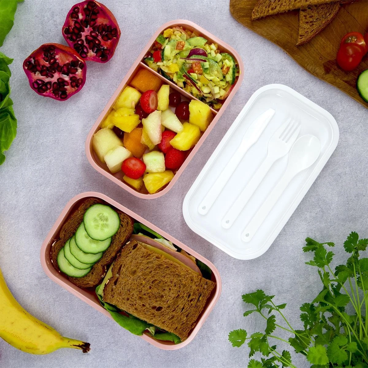 Homra Lunchbox STAQS Pink - Bento Box - 2 Laags Broodtrommel - 3 Compartimenten - Roze - Lunch To Go - Duurzaam Kunststof - BPA Vrij - 3 Vaks Lunchtrommel Voor Volwassenen - Inclusief Bestek - Magnetron, Diepvries, Vaatwasser Bestendig - Vers Houden - Afbeelding 3