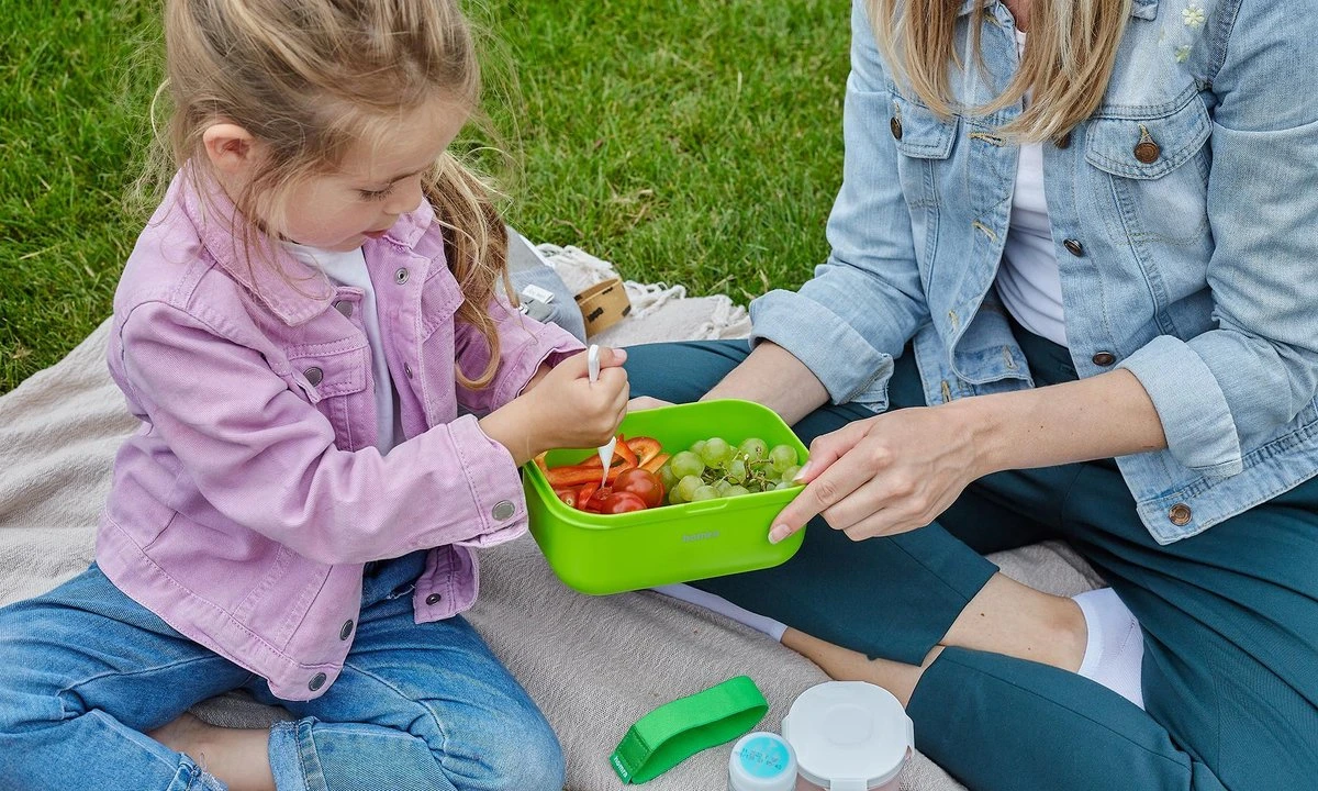 Homra Lunchset In Tas BREAQ Green - Broodtrommel - Yoghurtbeker - Koeltas - Lunch To Go - Duurzaam Kunststof - BPA Vrij - Lunchtrommel - Magnetron, Diepvries, Vaatwasser Bestendig - Grijs Met Groen - Picknick - Kantoor - School - Vers Houden - Afbeelding 7