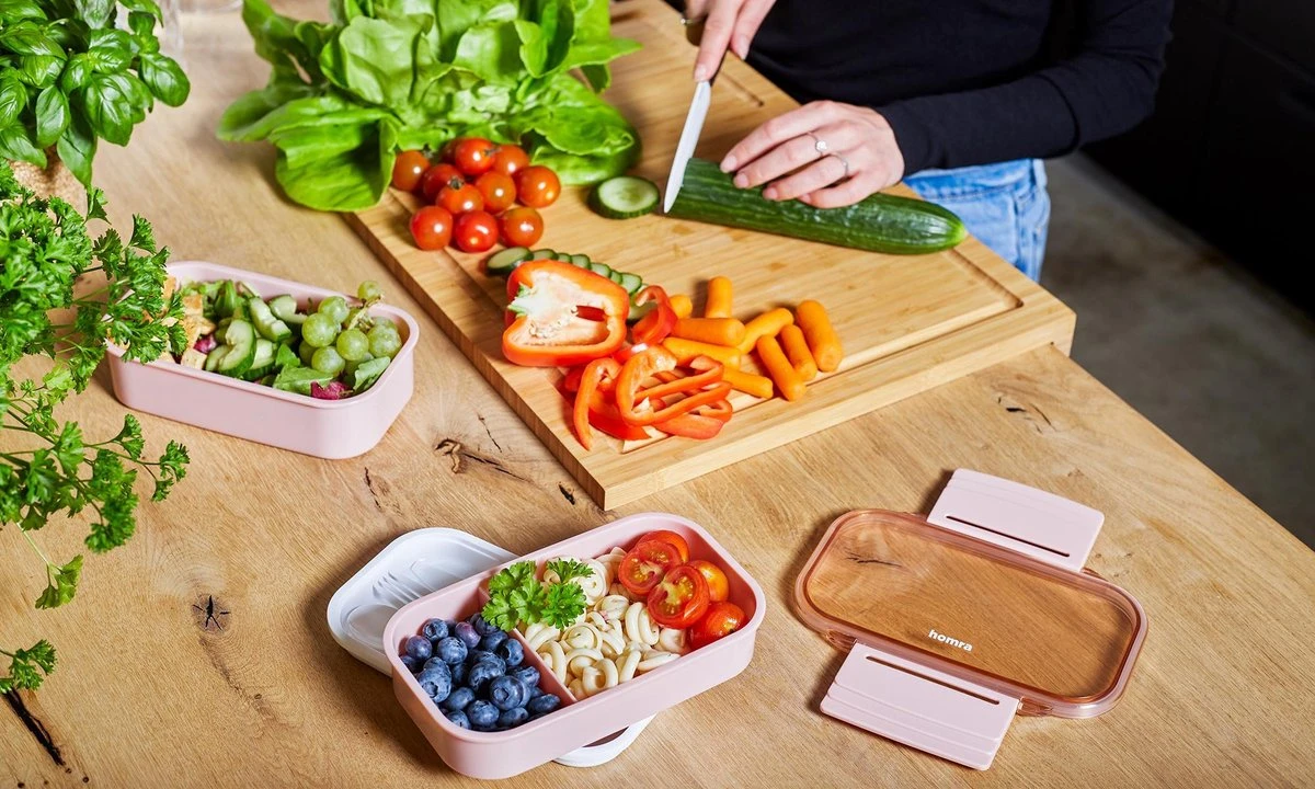 Homra Lunchbox STAQS Pink - Bento Box - 2 Laags Broodtrommel - 3 Compartimenten - Roze - Lunch To Go - Duurzaam Kunststof - BPA Vrij - 3 Vaks Lunchtrommel Voor Volwassenen - Inclusief Bestek - Magnetron, Diepvries, Vaatwasser Bestendig - Vers Houden - Afbeelding 10