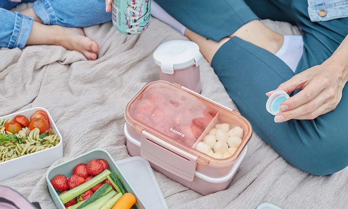 Homra Lunchbox STAQS Pink - Bento Box - 2 Laags Broodtrommel - 3 Compartimenten - Roze - Lunch To Go - Duurzaam Kunststof - BPA Vrij - 3 Vaks Lunchtrommel Voor Volwassenen - Inclusief Bestek - Magnetron, Diepvries, Vaatwasser Bestendig - Vers Houden - Afbeelding 12