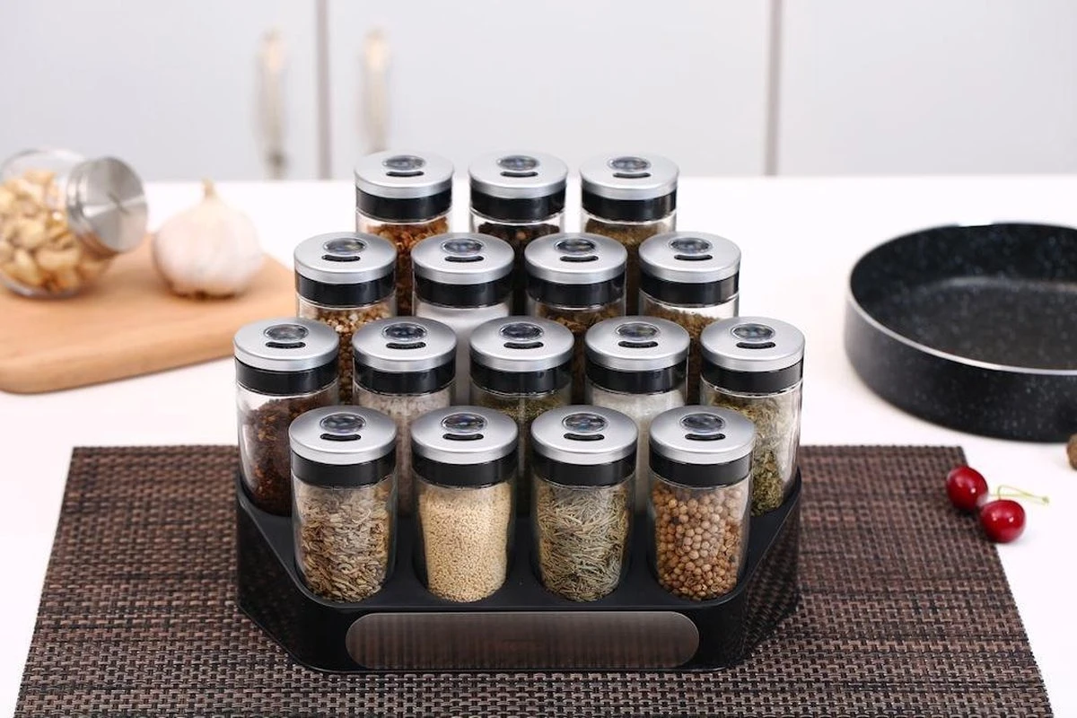 Merkloos Decopatent® Kruidenrek Incl. 16 Glazen Kruiden Potjes - Rvs Strooideksel - Staand Kruiden & Specerijen Rek - Kruidenpotjes Glas - Afbeelding 10